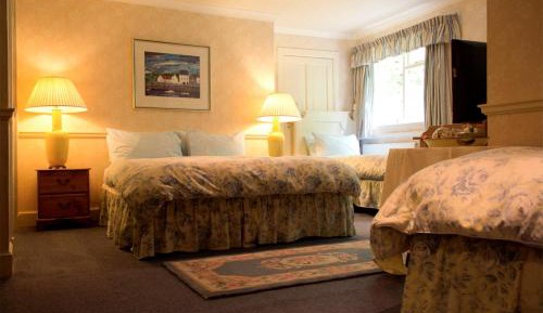 Family Room (2 Adults + 2 Children)