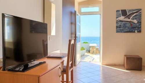 Suite with Terrace and Sea View