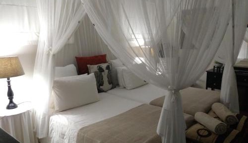 Luxury Triple Room with Patio