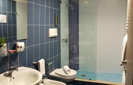 Double Room (1 Adult)