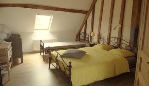 Triple Room with Private Bathroom