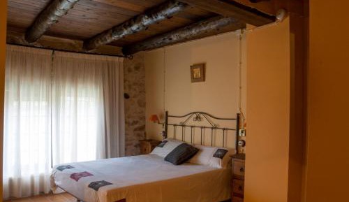 Two-Bedroom House (4 Adults)