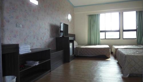 Standard Family Room (6 Adults)