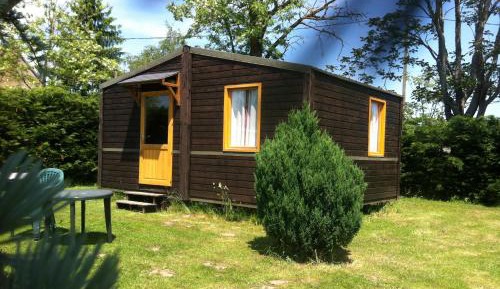 Chalet (4 Adults)