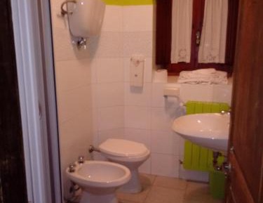 Quadruple Room with Private Bathroom