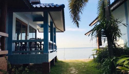 Bungalow - Beach Front