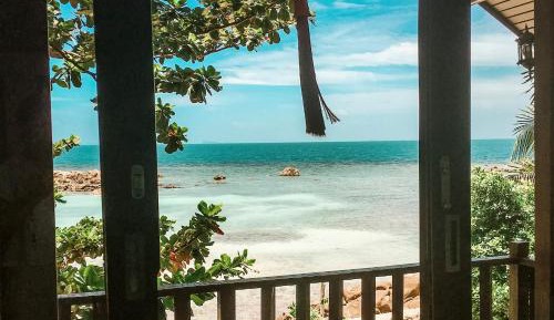 Bungalow with Sea View