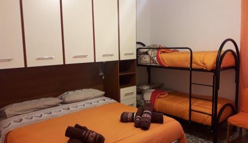 Quadruple Room with Private External Bathroom