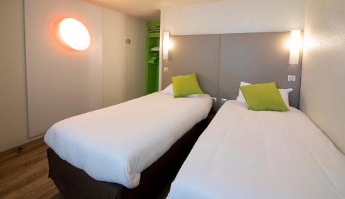 New Generation Twin Room 