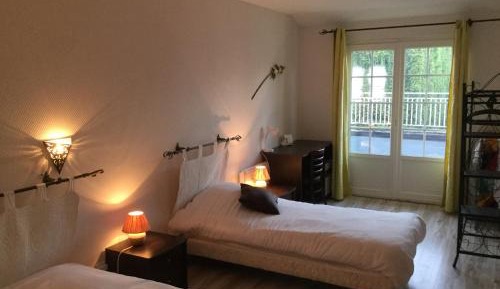 Family Room (3 Adults)