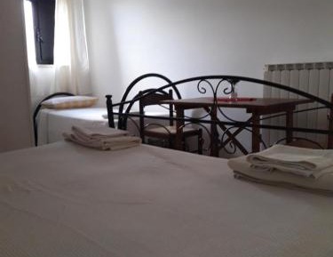 Triple Room with Private Bathroom