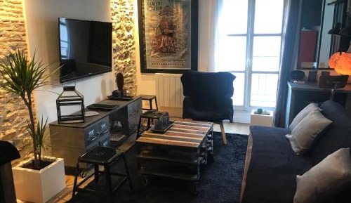 Deluxe Apartment
