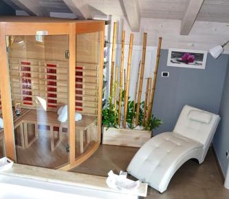 Deluxe Suite with Spa Bath