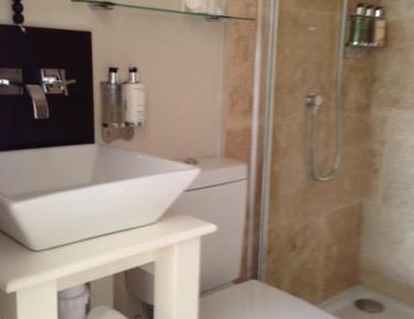 Small Double Room - Ground Floor