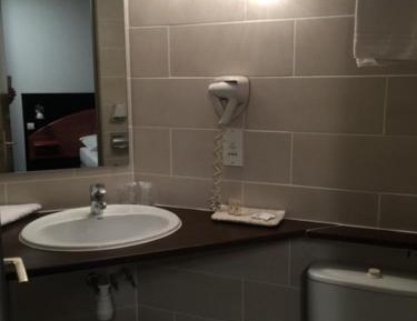 Two Connecting Rooms with Kitchenette (4 People)