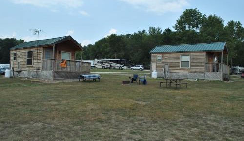 One-Bedroom Cabin