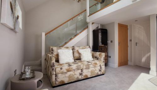 Deluxe King Suite