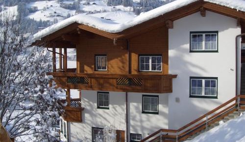 Apartment (4 Adults)