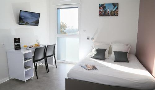 Studio 1-2 People (Double Bed)