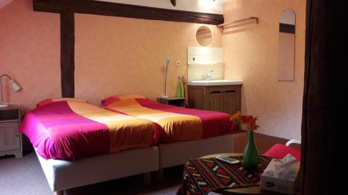 Double or Twin Room with Shared Bathroom