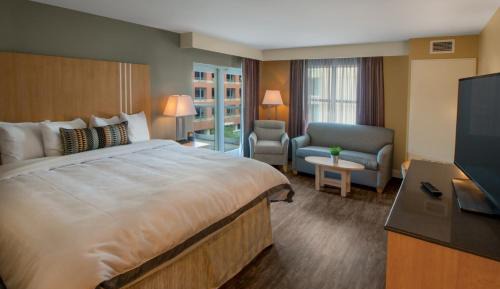 King Room with Balcony