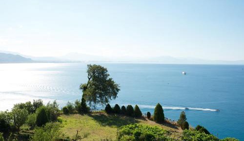 Deluxe Double Room with Balcony and Sea View