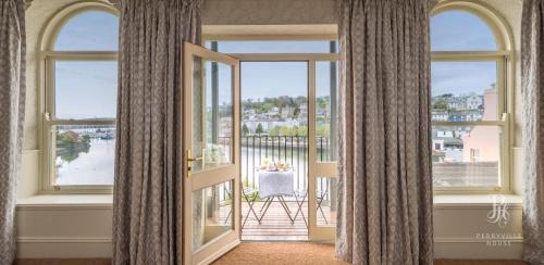 Junior Suite with Balcony