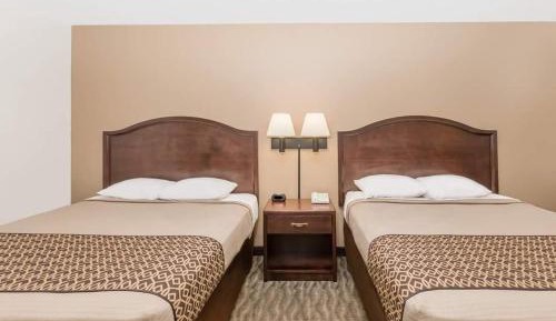 2 Double Beds Non-Smoking