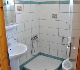 One-Bedroom Apartment (1 Adult)