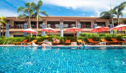 Deluxe with Pool View