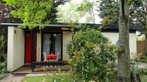 Apartment with Garden View
