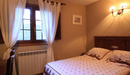 Two-Bedroom Apartment (4-6 Adults)