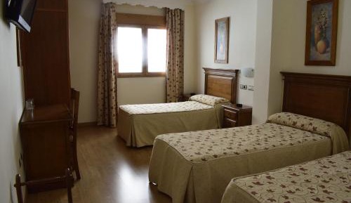 Triple Room (3 Adults)