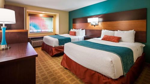 Queen Room with Two Queen Beds