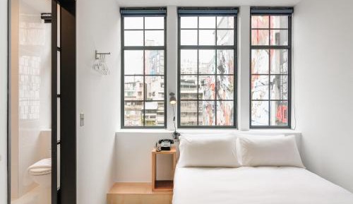 Superior Double Room with Street View