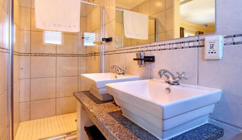 Double Room with Pool View