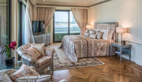 Residence Three Bedroom Creek View