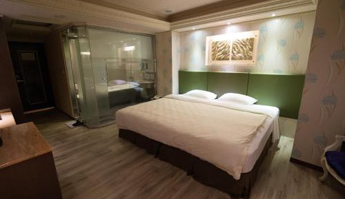 Double Room - No Parking