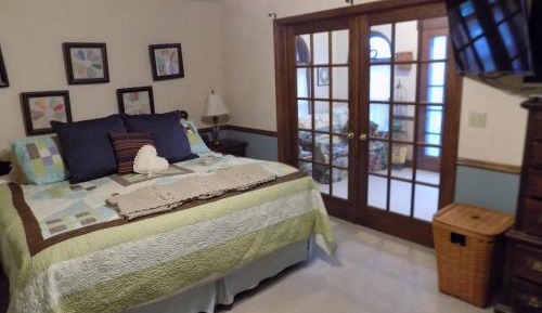 Suite with Lake View