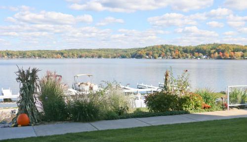 Lakeside Luxury
