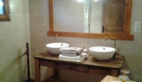 Double or Twin Room with Private Bathroom
