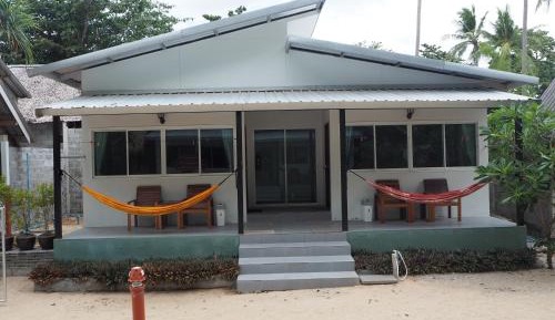 Deluxe Double Room with Side Sea View