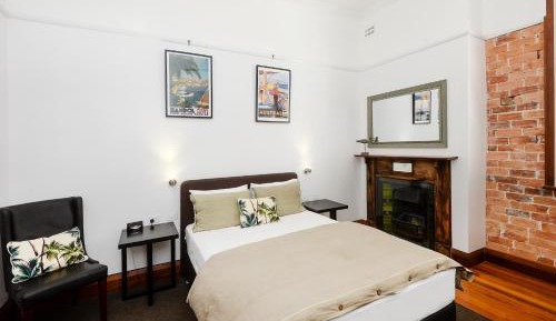 Queen Room with Shared Bathroom