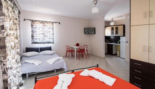 Studio (3 Adults)