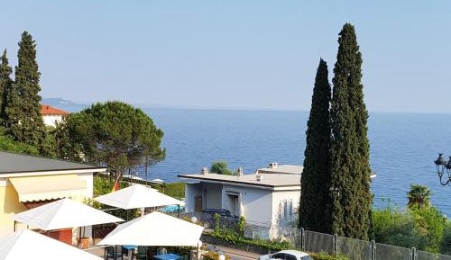 Double Room with Lake View