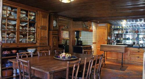 One-Bedroom Chalet