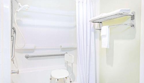 King Room - Mobility Access/Non-Smoking