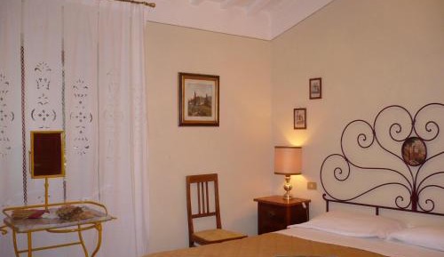 One-Bedroom Apartment (2 Adults)