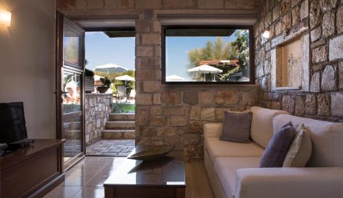Studio with Pool View