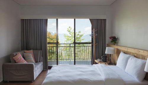Double Room with Mountain View